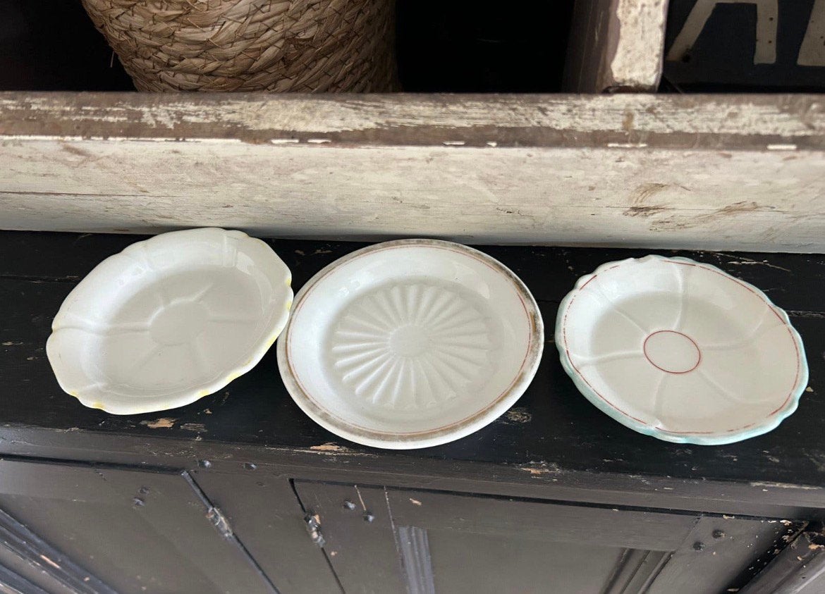 Drie franse bistro schoteltjes, Verzenden