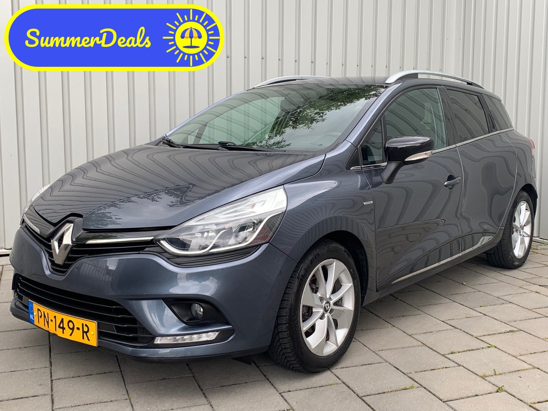 Renault Clio Estate 0.9 TCe Limited|Navigatie|Climate Contro, Voorwielaandrijving, 898 cc, Gebruikt, 580 kg