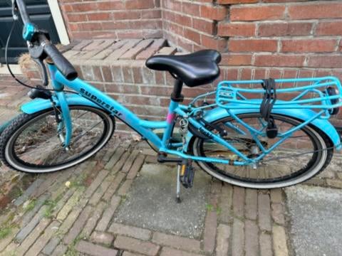 Loekie fiets 22 inch superstar, Fietsen en Brommers, Fietsen | Meisjes, Ophalen, Gebruikt, Terugtraprem, 22 inch