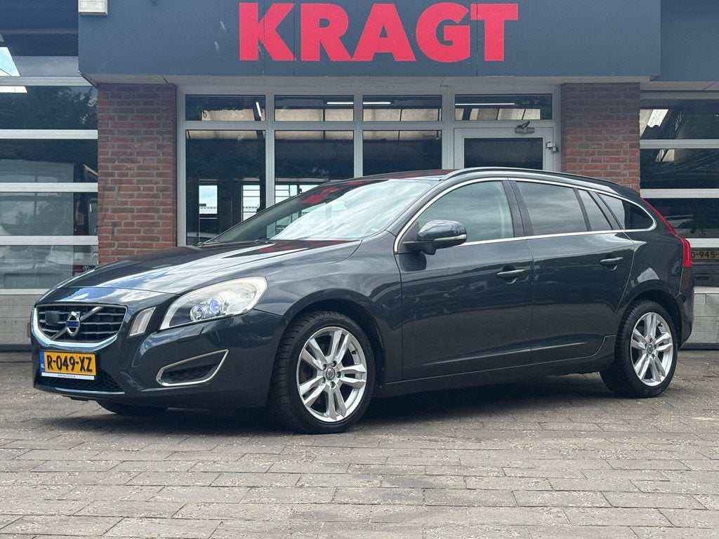 Volvo V60 R-Design 1.6 T4 180 pk - LEES OMSCHRIJVING -, Auto's, Volvo, Voorwielaandrijving, 15 km/l, Gebruikt, 4 cilinders
