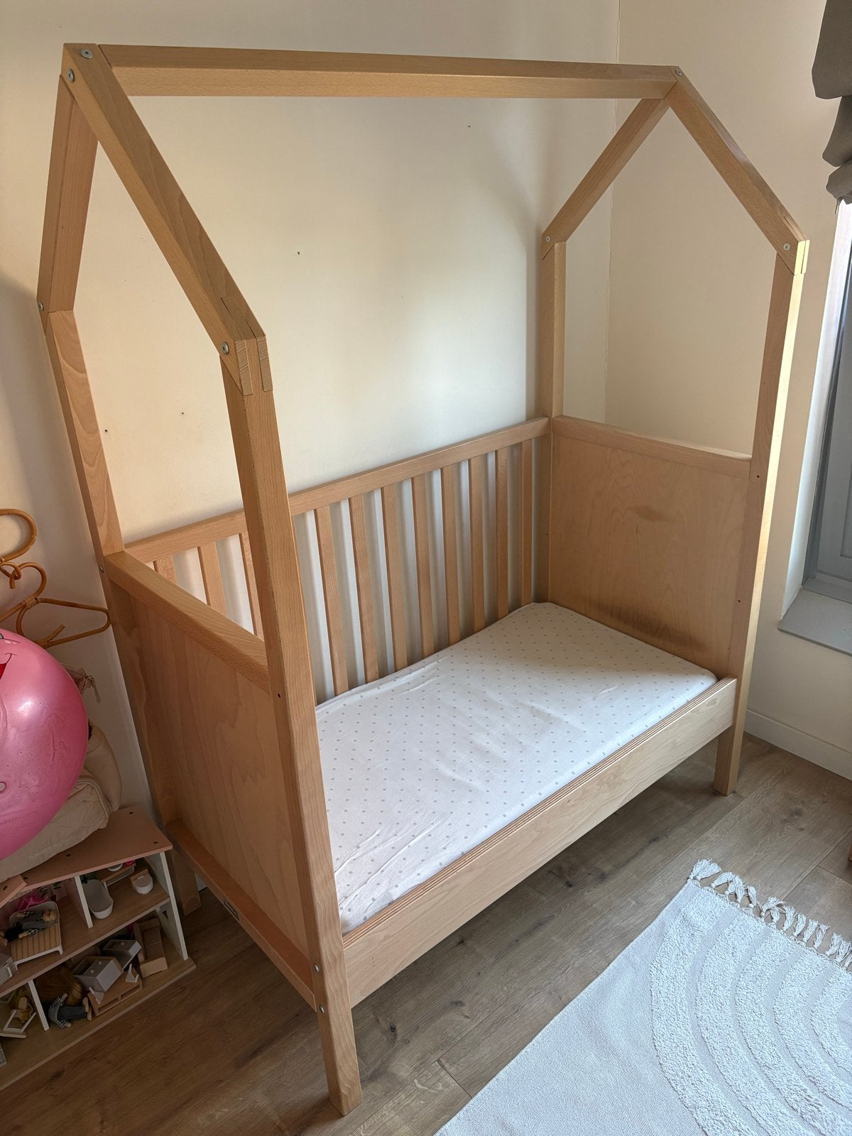 Mooi houten huisjesbed / meegroeibed, Ophalen, Gebruikt, Ledikant