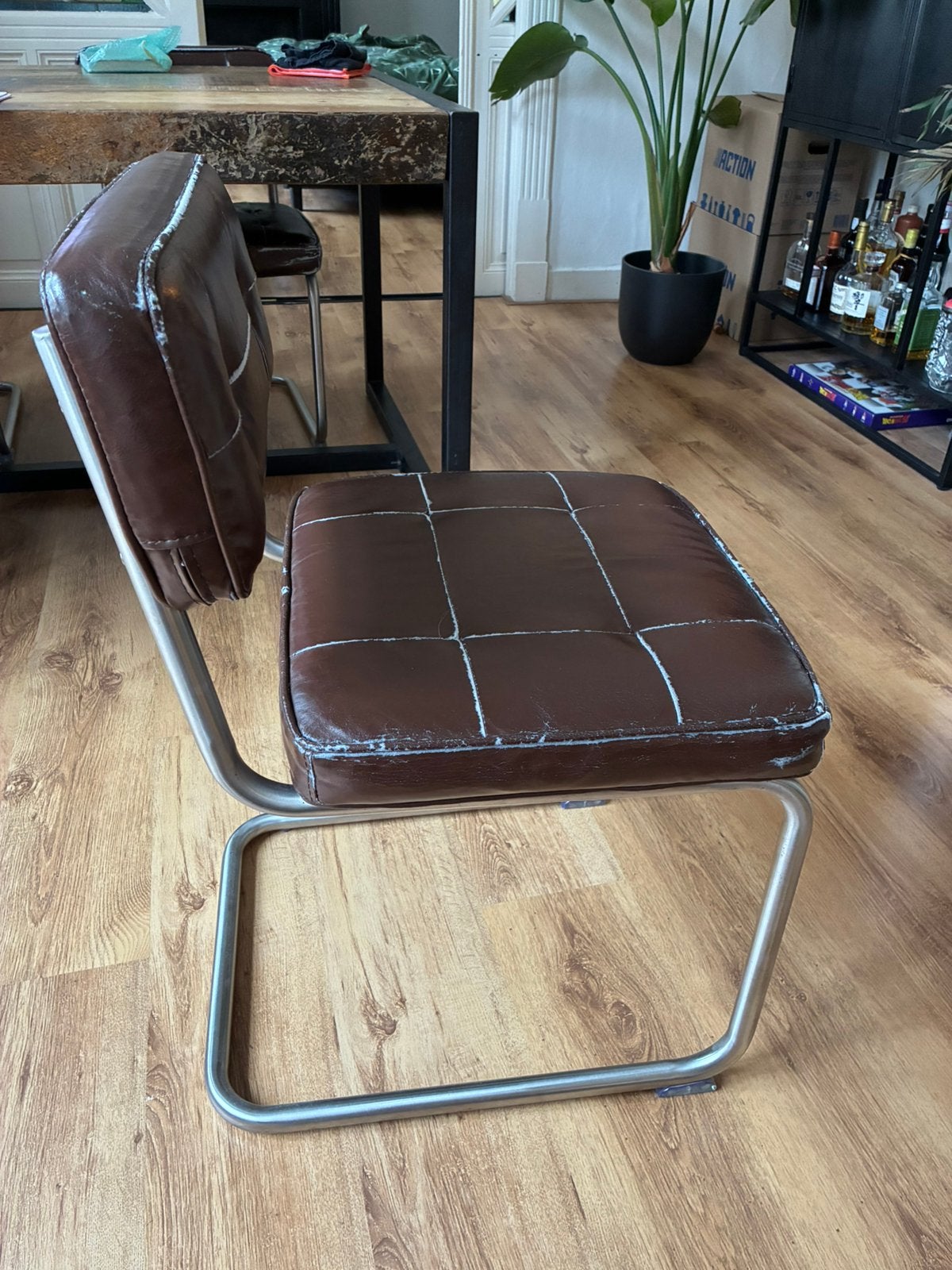 Eetkamerstoelen. Oktober, Huis en Inrichting, Ophalen, Bruin, Vijf, Zes of meer stoelen, Industrieel