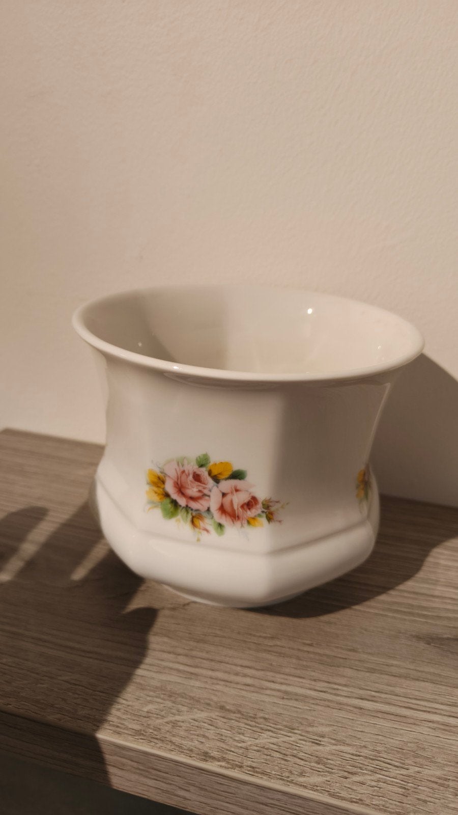 Porseleinen Bloempot met Rozen Decor, Antiek en Kunst, Verzenden