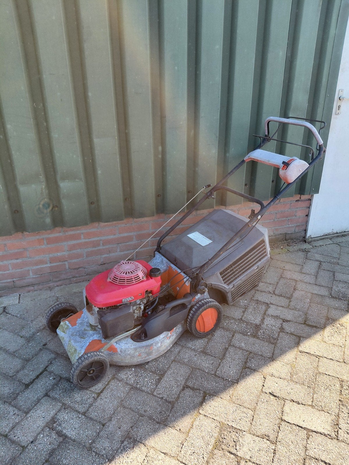 Benzine grasmaaier met honda motor, Tuin en Terras, Grasmaaiers, Ophalen, Gebruikt