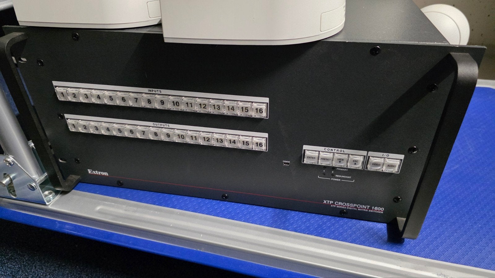 Extron XTP CrossPoint 1600 Digitale Matrix Switcher, Ophalen of Verzenden, Gebruikt, Video