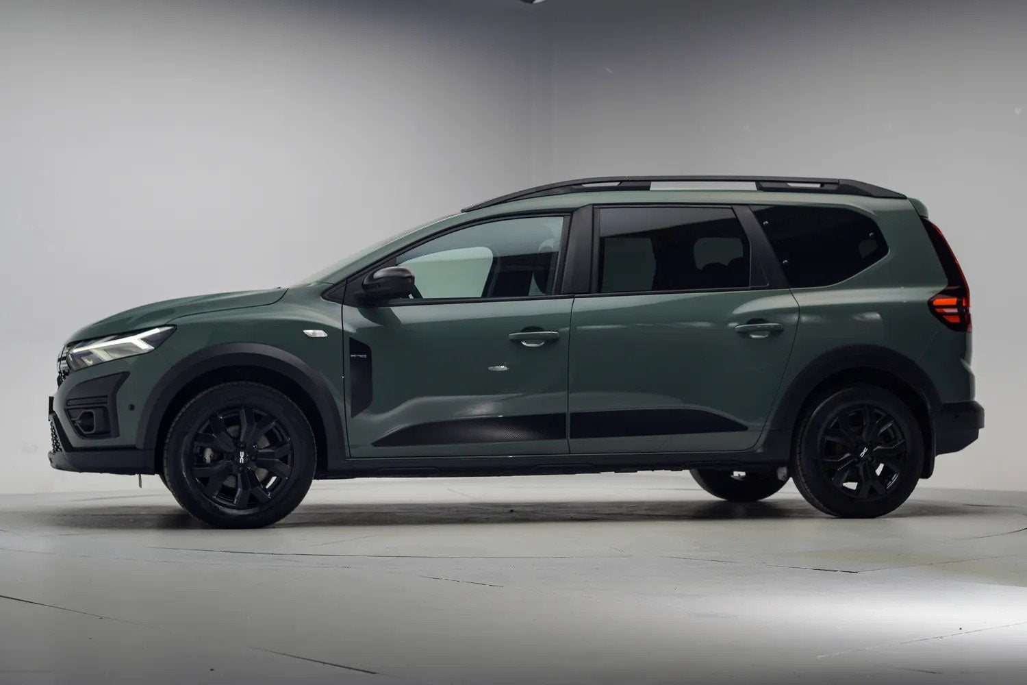 Dacia Jogger 1.6 Hybrid 140 Extreme 7p Aut.[Clima /ECC Apple, Auto's, Dacia, 730 kg, Gebruikt, 750 kg, 4 cilinders