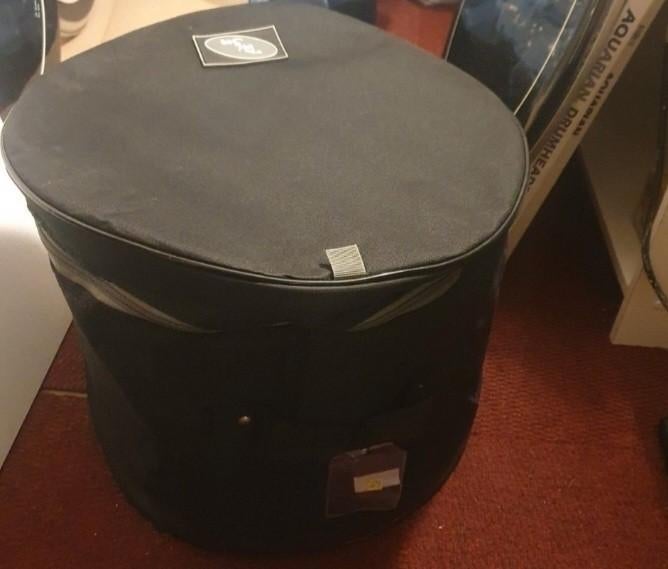 Laatste 3: Drum Snare, Tom Tassen- Beschermende Tas, zgan, Ophalen of Verzenden, Zo goed als nieuw, Percussie