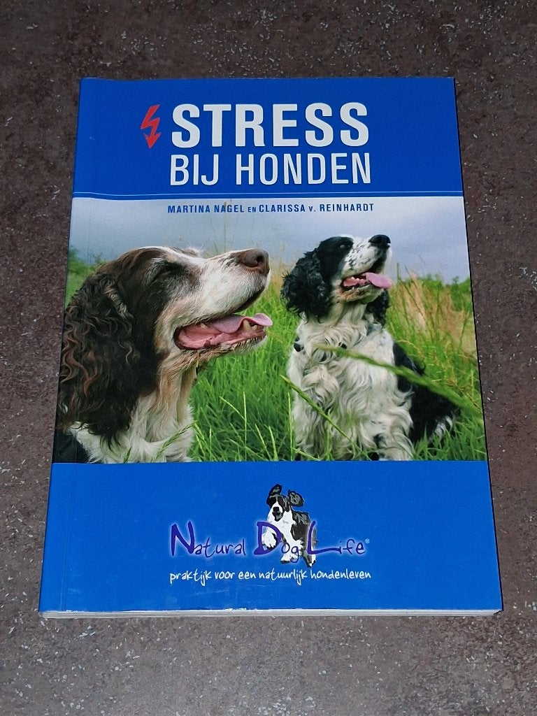 Stress bij honden Martina Nagel, Boeken, Ophalen of Verzenden, Zo goed als nieuw, Honden