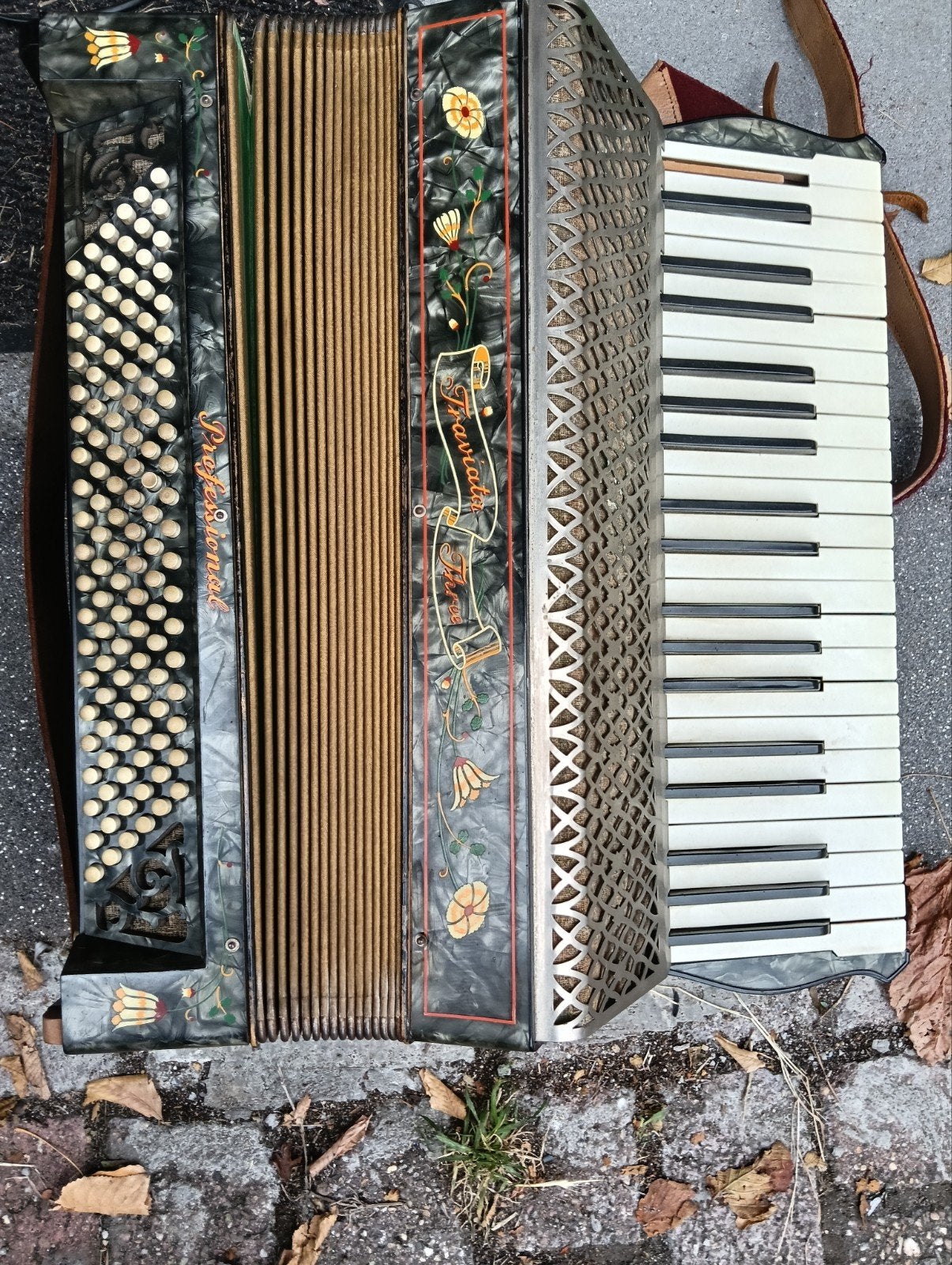 Accordeon Traviata Three - Vintage Toetsaccordeon, Overige merken, Gebruikt, Met riemen, Overige formaten
