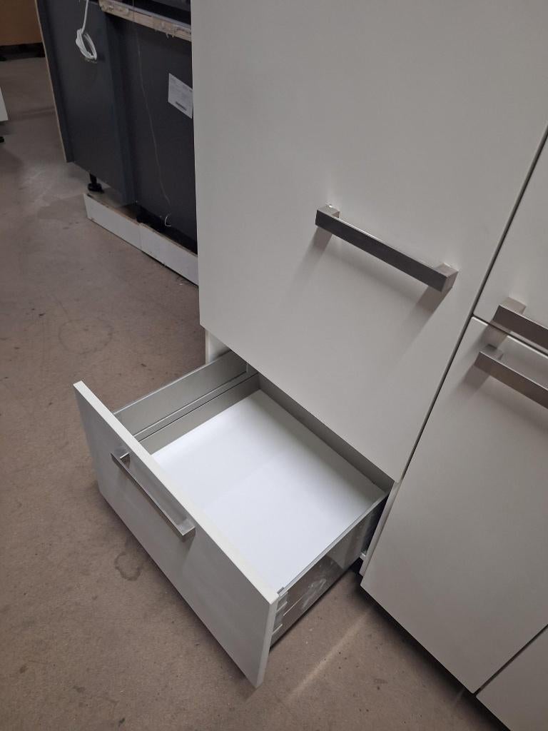Keuken Compleet 2922 is nu afgeprijsd van €2399 naar €1999, Huis en Inrichting, Keuken | Complete keukens, Ophalen of Verzenden