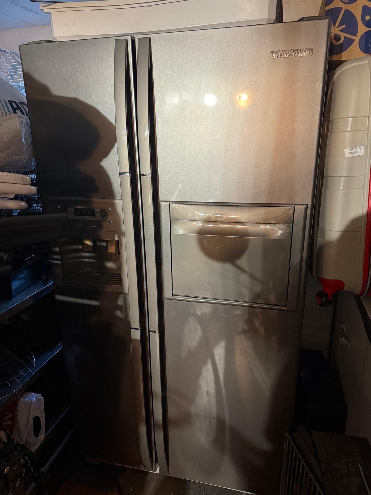 Samsung Koelkast - Werkt, lange tijd in schuur gestaan, Witgoed en Apparatuur, Gebruikt, 200 liter of meer, 60 cm of meer, Met aparte vriezer