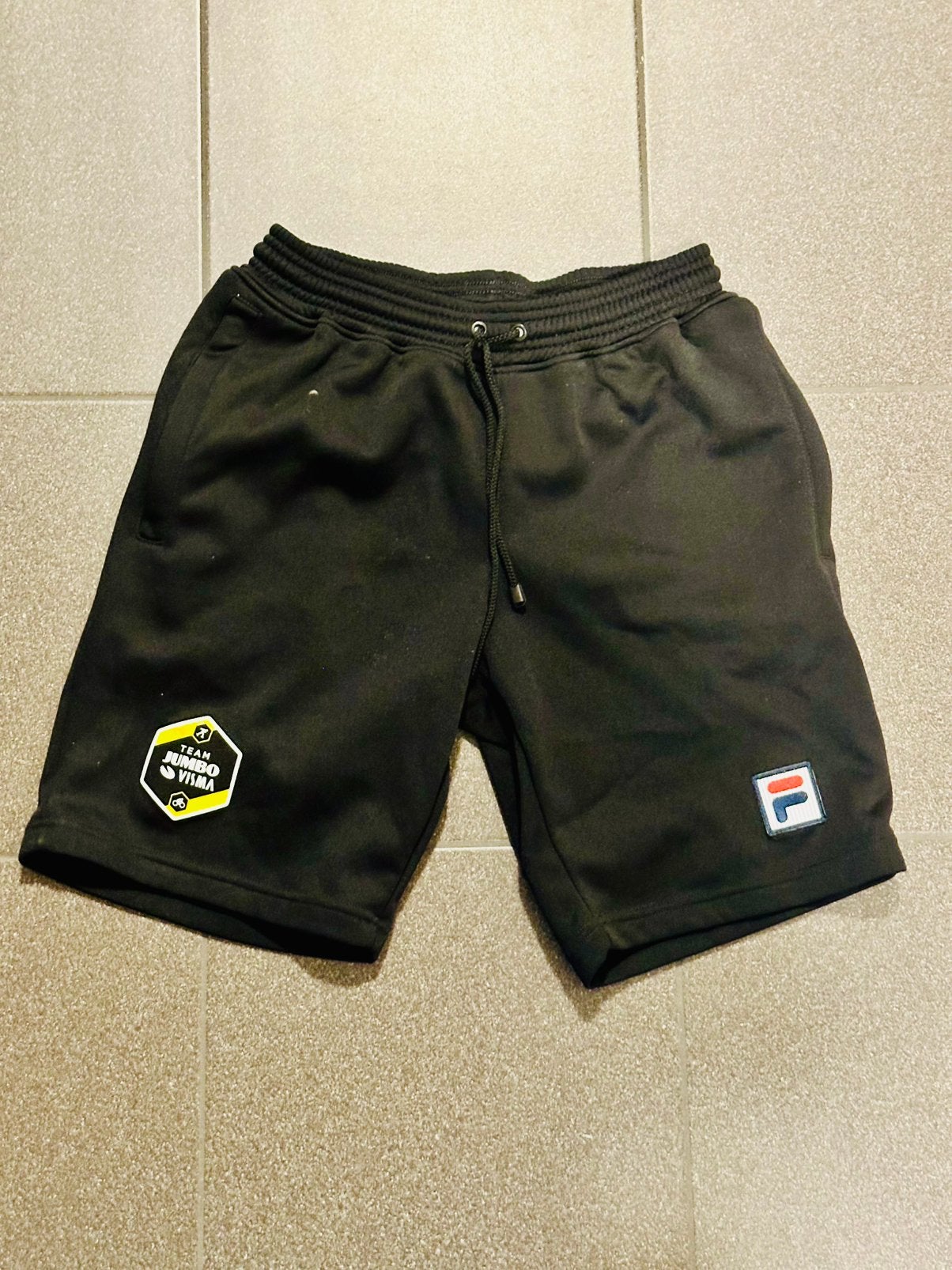 Sportkleding sportbroek joggingbroek maat S Fila, Kleding | Heren, Zwart, Wandelen of Outdoor, Ophalen of Verzenden, Zo goed als nieuw