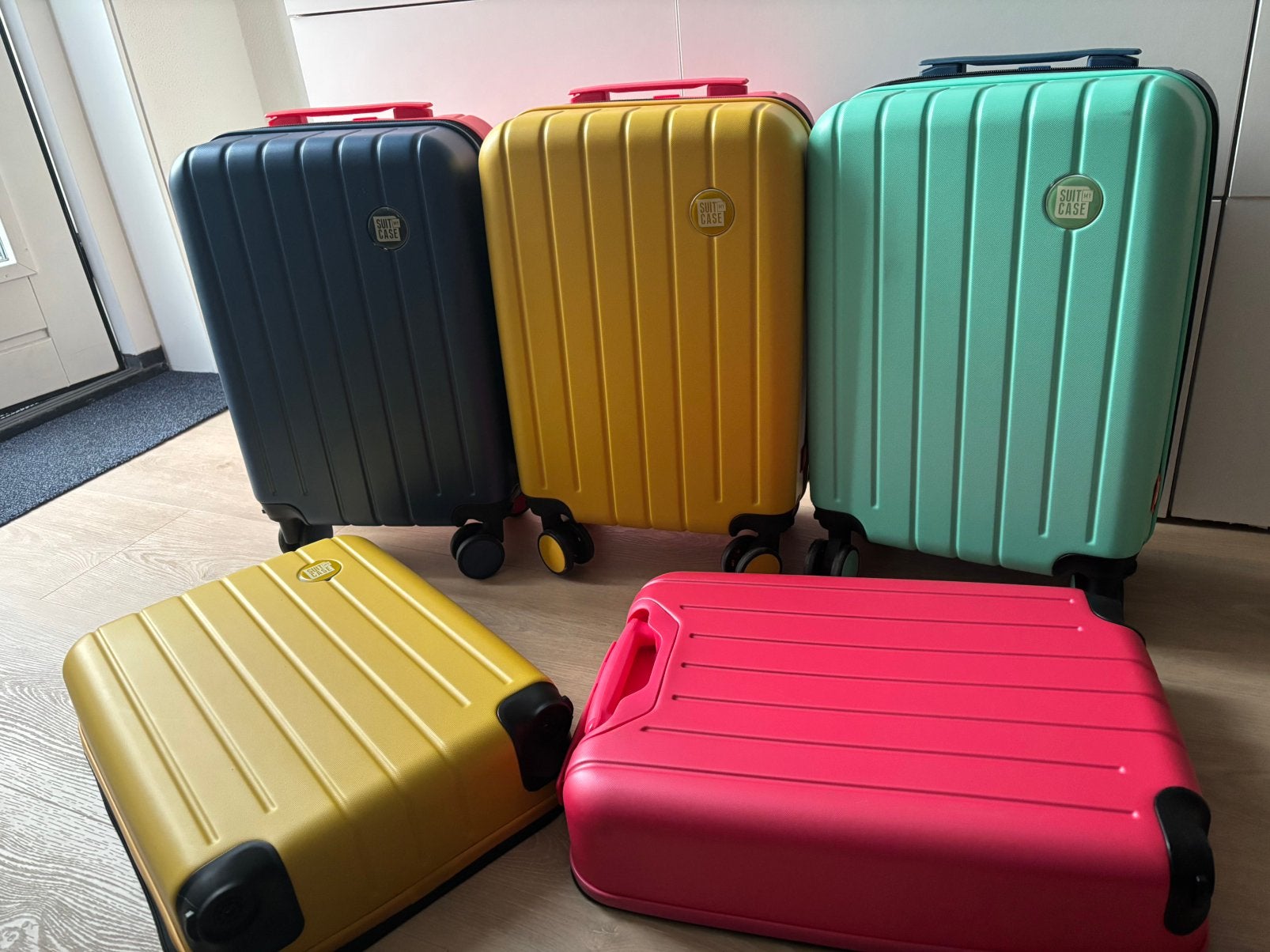 3x Suit my case koffers - handbagage - met extra -, Sieraden, Tassen en Uiterlijk, Ophalen, Gebruikt, Hard kunststof, Slot