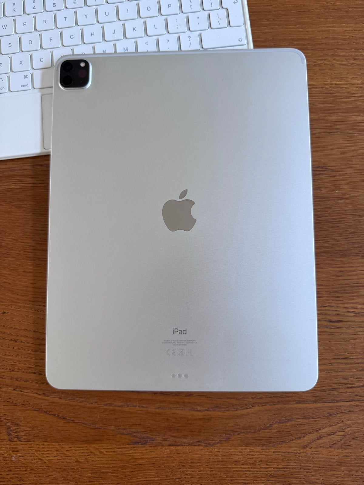 Foto 5 van iPad Pro 11 inch (2021) 256GB met Magic Keyboard
