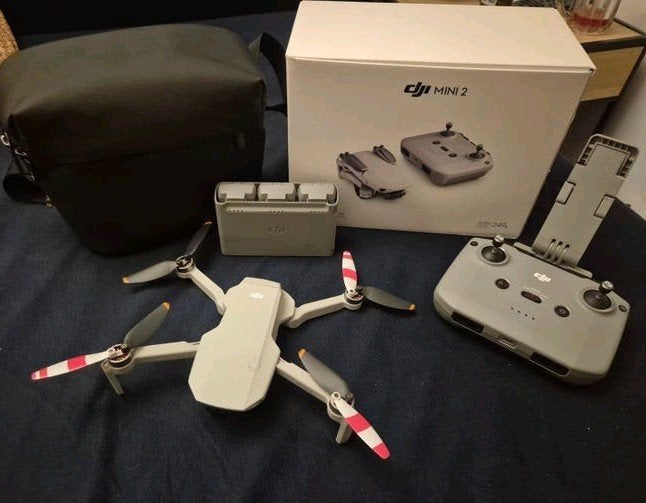 DJI Mini 2 fly more met defecte gimbal behuizing, 30 tot 45 minuten, Cameradrone, 5 tot 10 kilometer, Ophalen of Verzenden