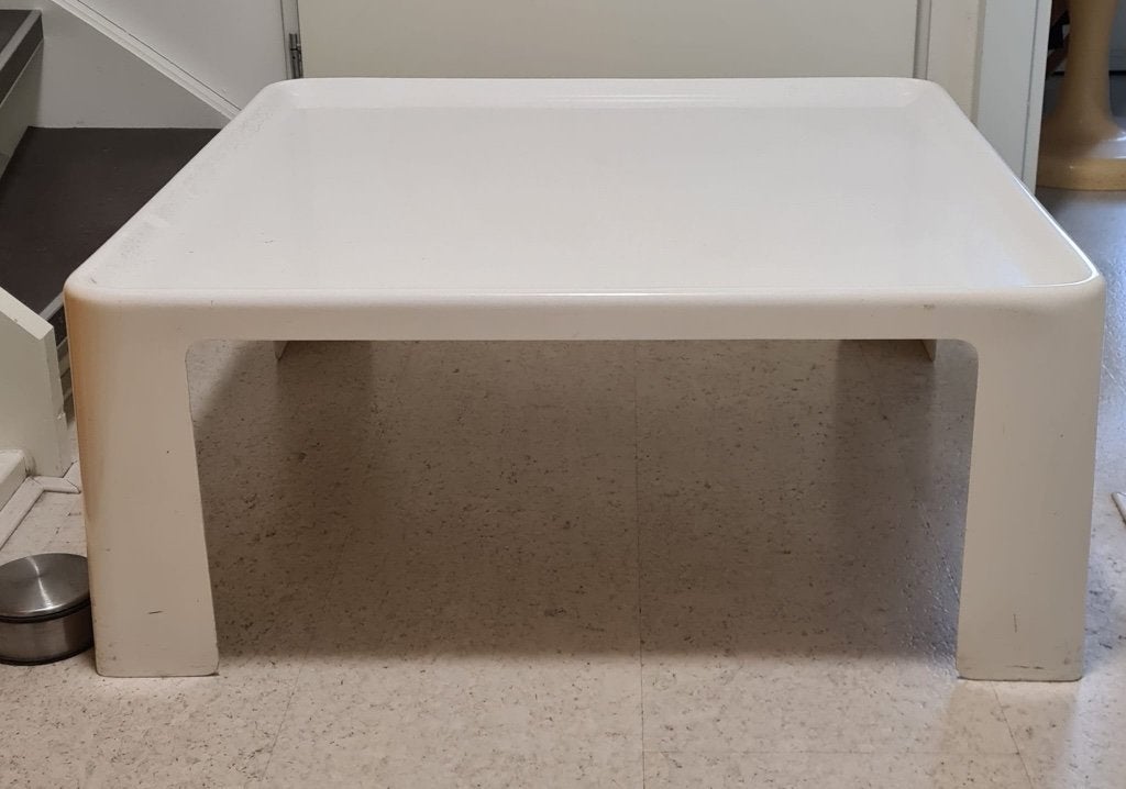 Amanta salontafel 85 x 85cm Mario Bellini Design B&B Italia, Ophalen, Kunststof, Gebruikt, 50 tot 100 cm
