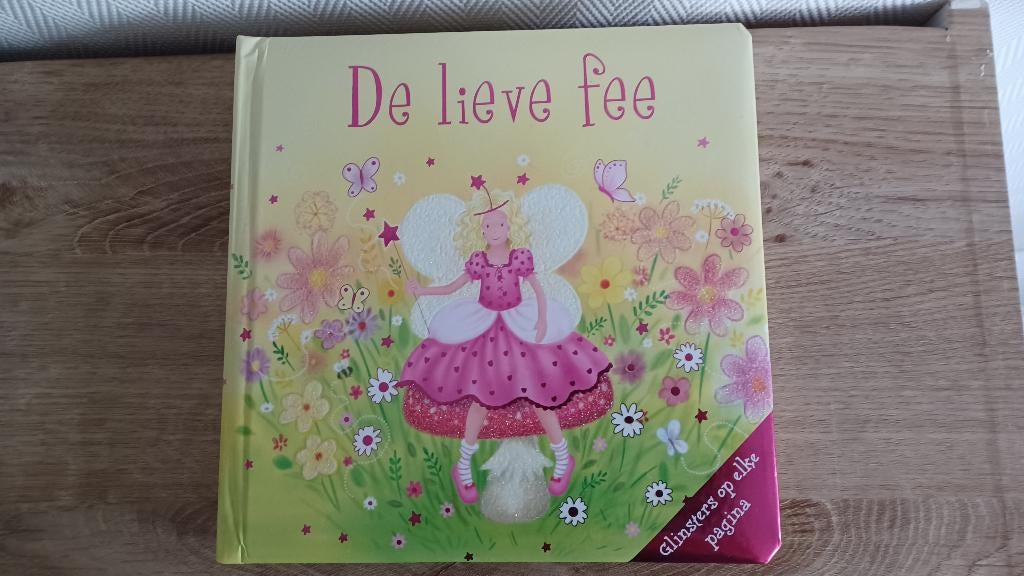 MOOI BOEKJE VAN DE LIEVE FEE, Ophalen of Verzenden, Zo goed als nieuw, Fictie algemeen