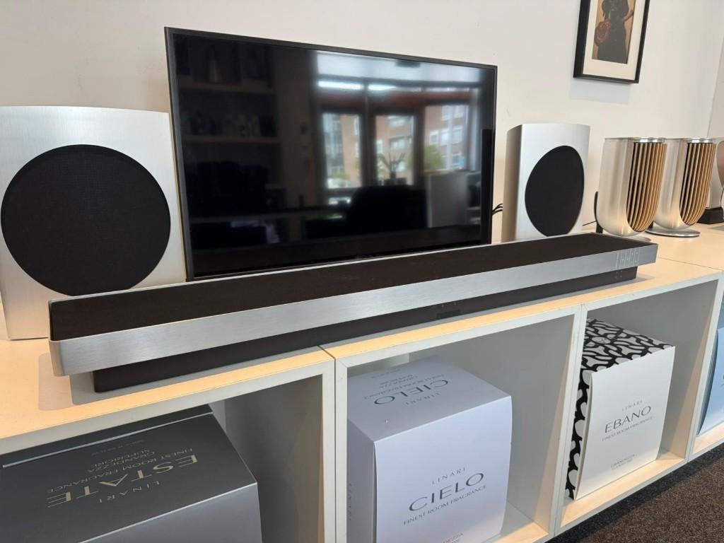 Beosound Stage soundbar | luidspreker | B&O Bang en Olufsen, Ophalen, Info@bang-olufsen.dk, Zo goed als nieuw, Bang & Olufsen Alle 1 / DK-7600 Struer / Denmark