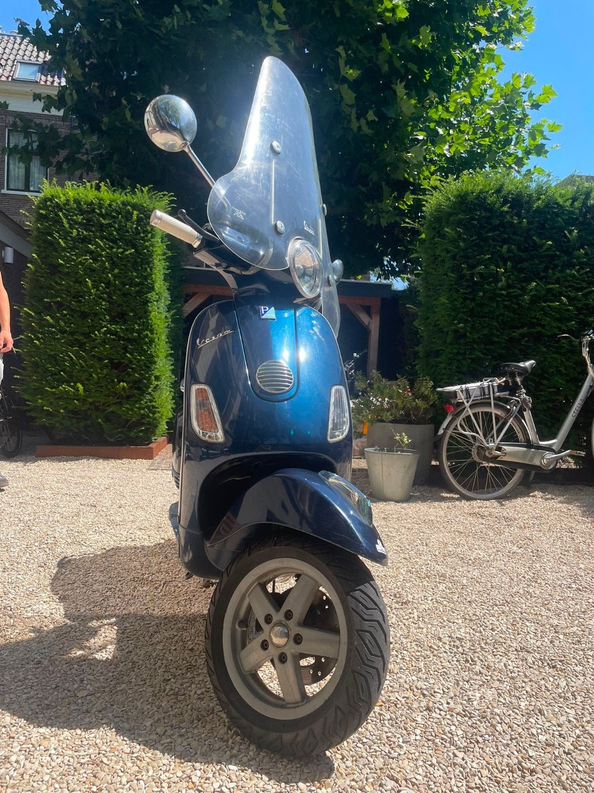 Vespa LX 50cc uit 2010 met geel kenteken, Fietsen en Brommers, Scooters | Vespa, Ophalen, Gebruikt, Maximaal 45 km/u, Benzine