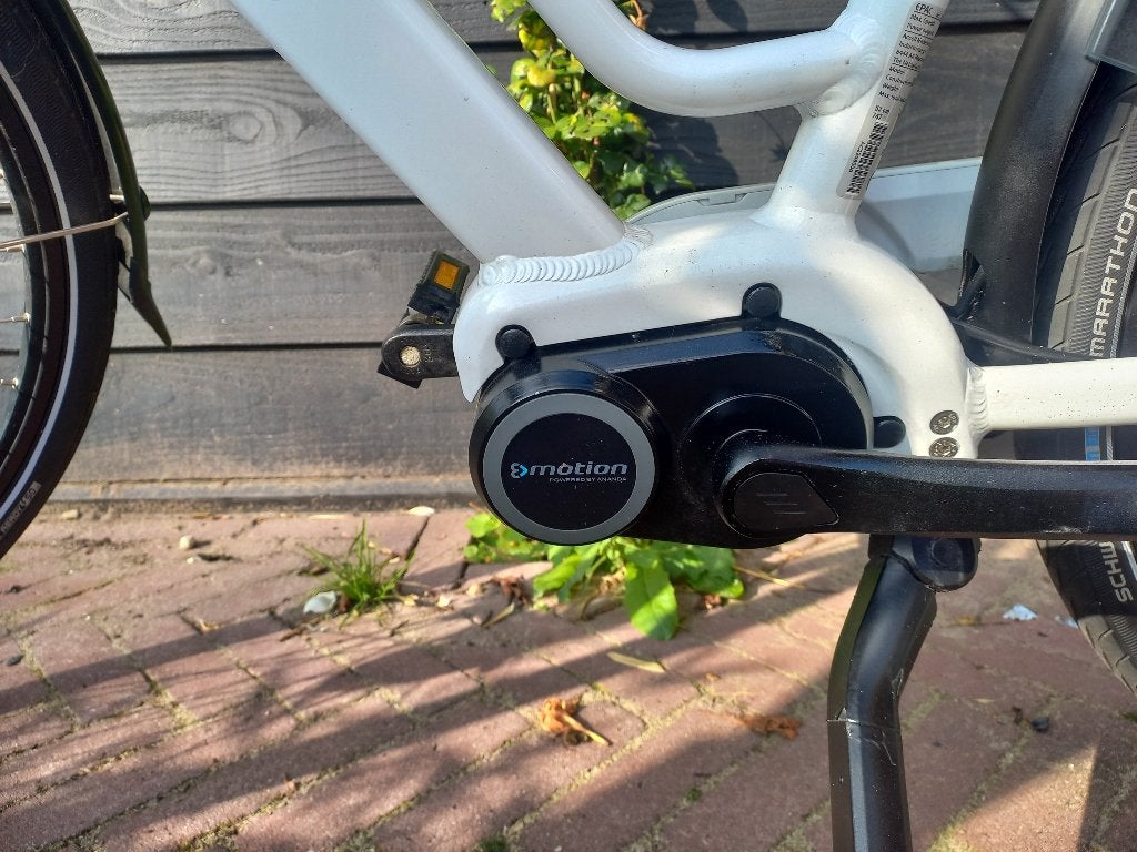 Foto 2 van Elektrische dames fiets - middenmotor - batavus