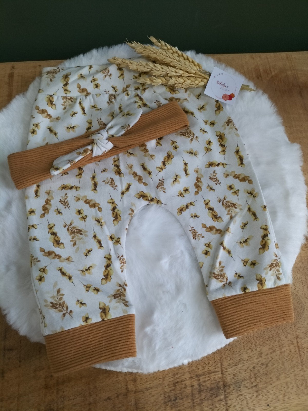 Nieuw handgemaakt • baby harembroekje & haarbandje 56, Kinderen en Baby's, Broekje, Nieuw, Ophalen of Verzenden, Info@salutys.nl