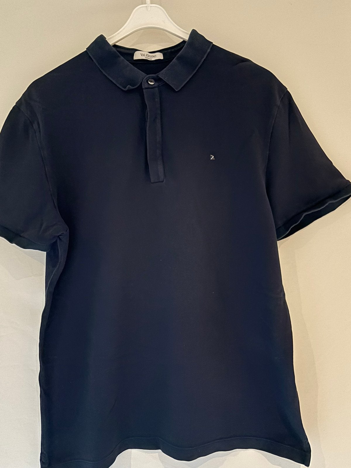 Valentino polo met kleine valentino studs maat l, Ophalen of Verzenden, Zo goed als nieuw, Maat 52/54 (L), Zwart