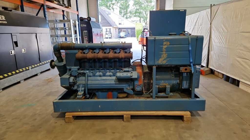 Deutz FSL413 generator 80KVA, Zakelijke goederen, Machines en Bouw | Aggregaten