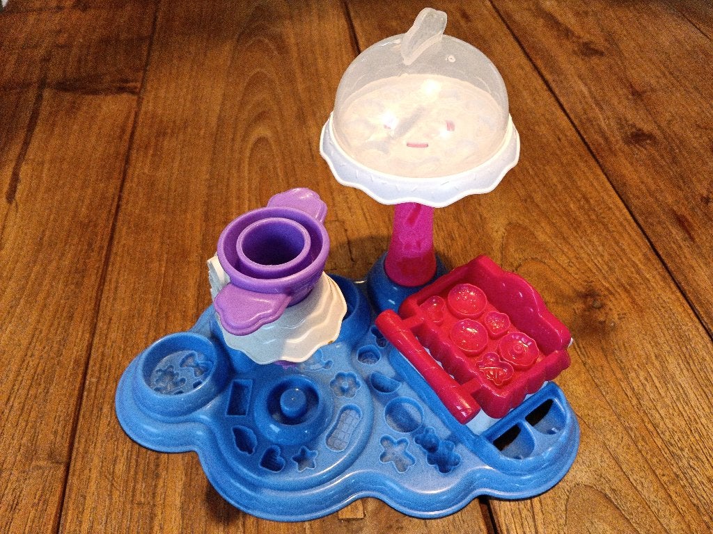 Play doh taartversierset, Ophalen of Verzenden, Gebruikt, Knutselen