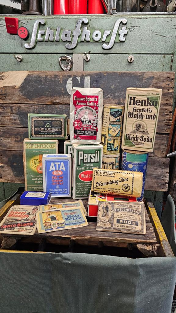 Lotje nostalgie persil ata vim verf poeder., Ophalen of Verzenden, Gebruiksvoorwerp