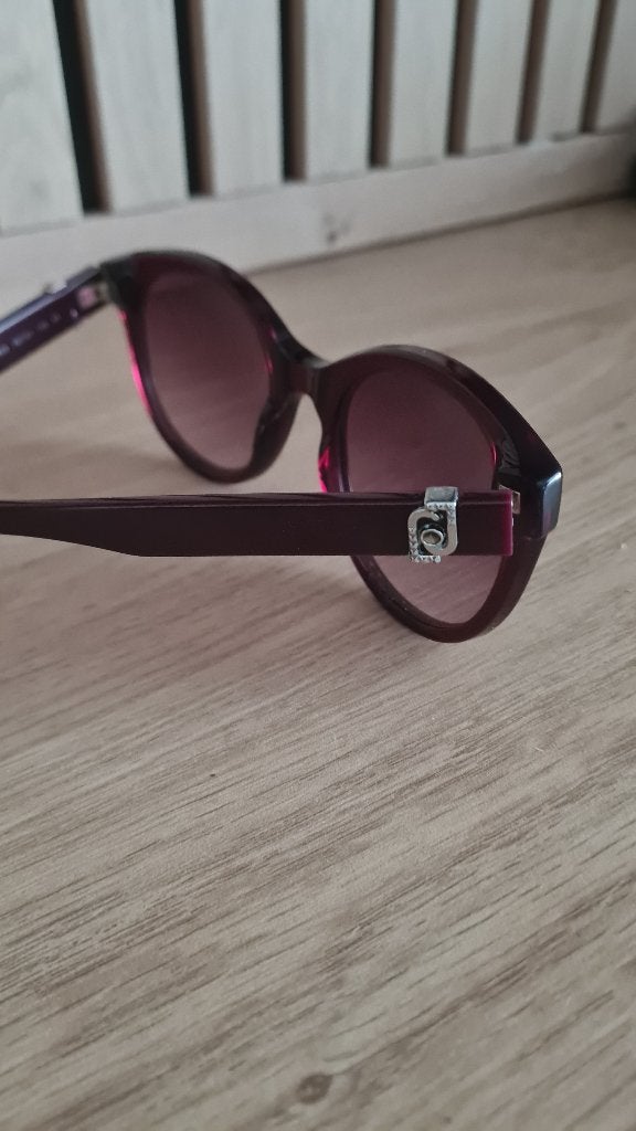 Liu Jo Zonnebril - Elegant en Stijlvol, Sieraden, Tassen en Uiterlijk, Overige merken, Gebruikt, Zonnebril, Paars
