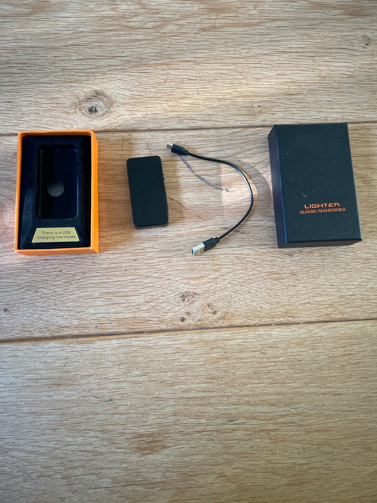 Elektrische aansteker met USB-kabel en mooie doos, Ophalen of Verzenden, Nieuw, Aansteker