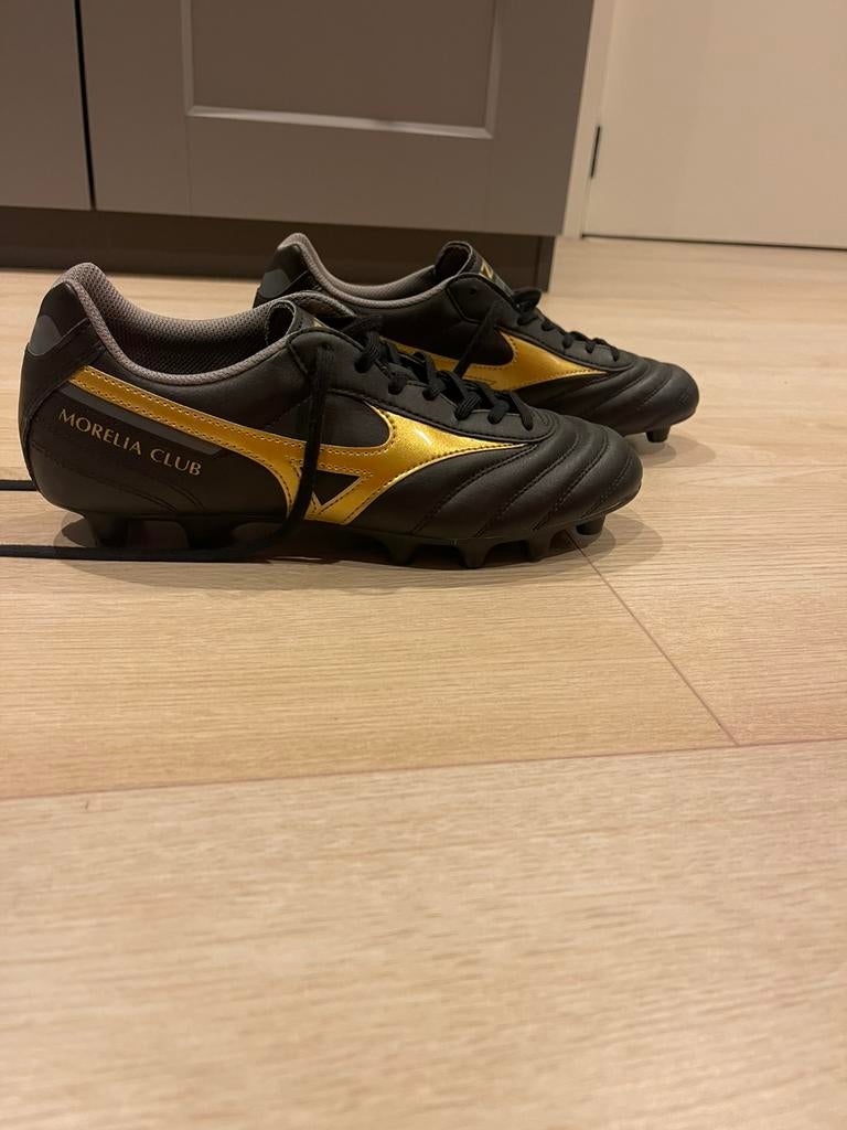 Mizuno Moreilia II club maat 40, Schoenen, Zo goed als nieuw, Maat M, Ophalen of Verzenden
