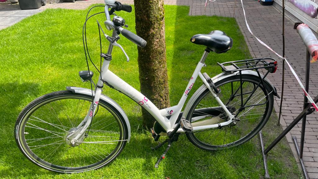 Sparta dames fiets, Ophalen, Zo goed als nieuw, Sparta