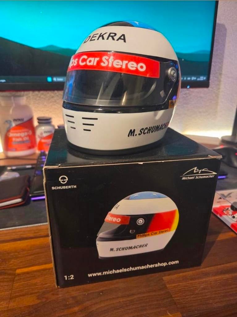 Schaalmodel Michael Schumacher helm 1:2 met originele doos, Ophalen of Verzenden, Zo goed als nieuw, Overige typen