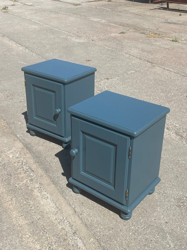 2 Nachtkastjes / Bijzettafels - Blauw- Hout, Huis en Inrichting, Slaapkamer | Nachtkastjes, Minder dan 45 cm, Ophalen of Verzenden