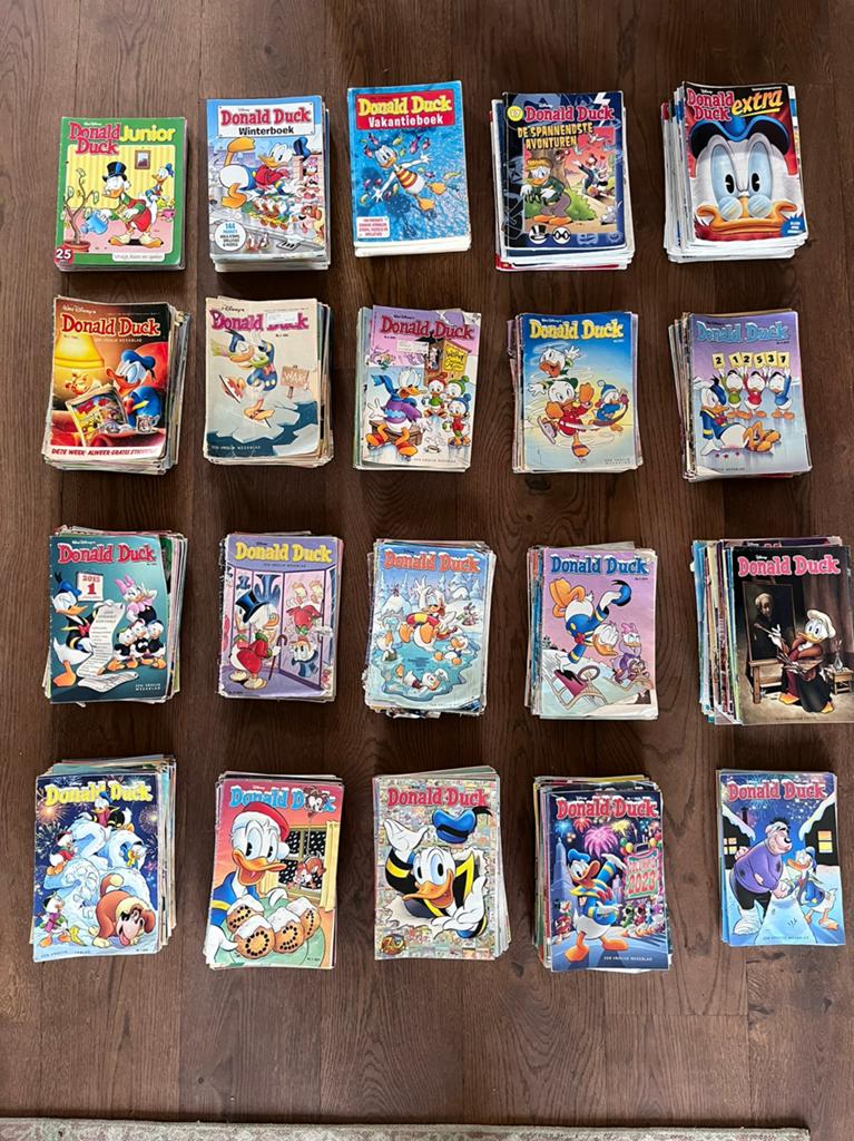 Collectie Donald Ducks, verschillende jaargangen en Specials, Meerdere stripboeken, Ophalen of Verzenden, Gelezen