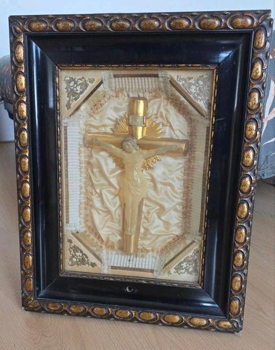 Antiek Kruisbeeld in Lijst - Religieuze Kunst, Ophalen