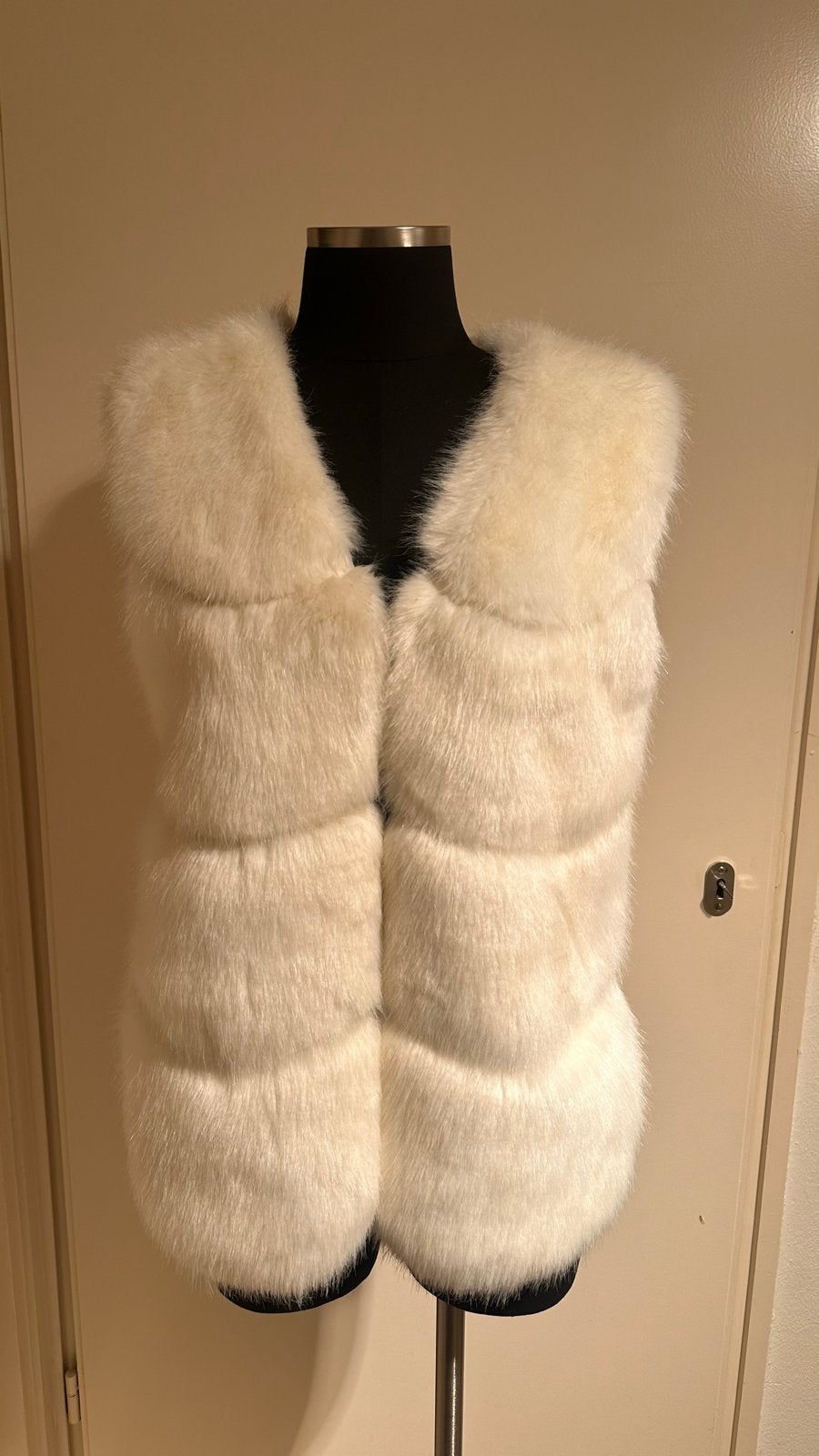 Witte Faux Fur Gilet - Past S tot M, Verzenden, Zo goed als nieuw, Maat 36 (S), Wit