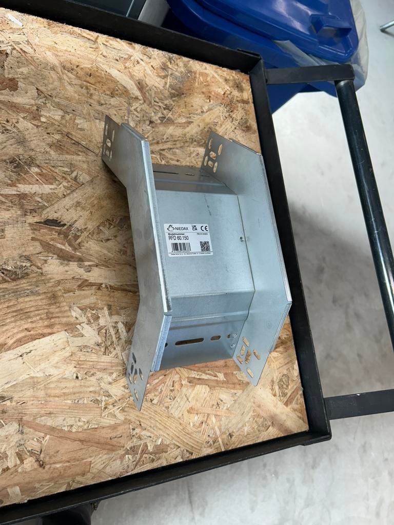 Niedax kabelgoot RFD vervalstuk zonder deksel staal 60x150mm, Doe-het-zelf en Verbouw, Elektra en Kabels, Ophalen, Nieuw