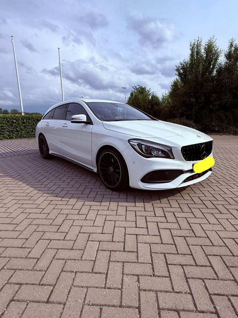 Mercedes Benz CLA 180 Sh.Brake AMG st. 2018.. 84073 km, Auto's, Mercedes-Benz, CLA, Zwart, Wit, Handgeschakeld