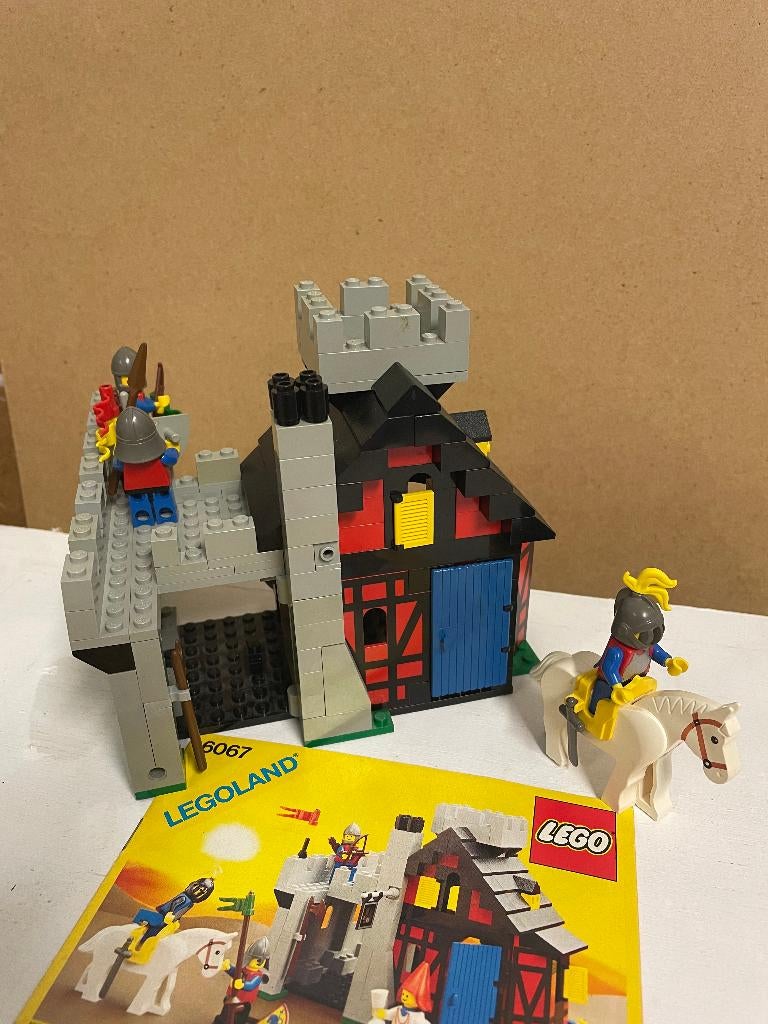 LEGO – 6067 – Guarded Inn, Gebruikt, Lego, Ophalen of Verzenden, Castle