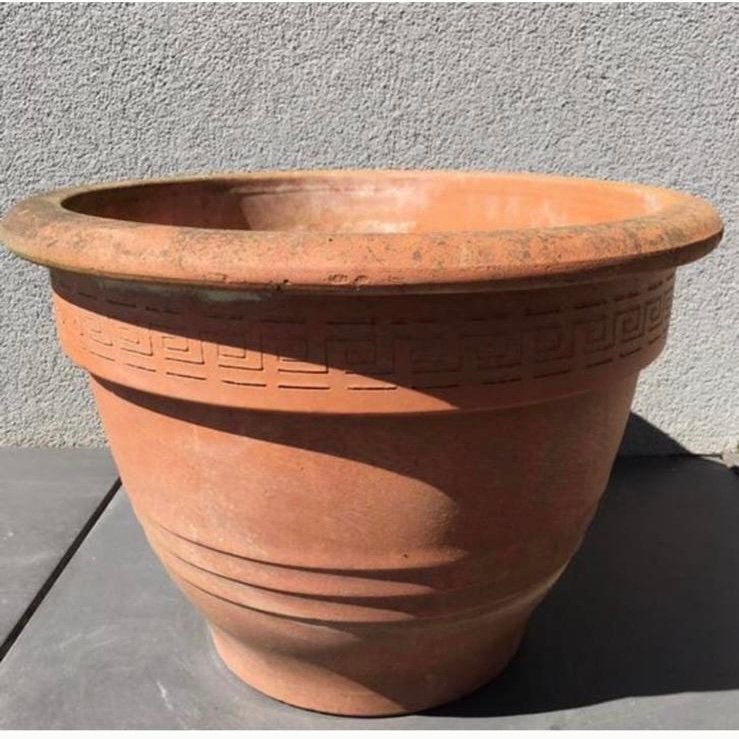 Grote oude terracotta bloempot 43cm wind & vorstbestendig, Tuin en Terras, Ophalen, Gebruikt, 40 cm of meer, Rond
