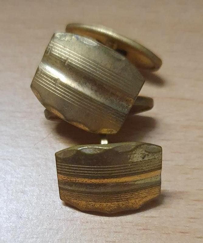 Vintage Manchetknopen - Goudkleurig met Streepdesign, Ophalen of Verzenden, Gebruikt, Overige materialen
