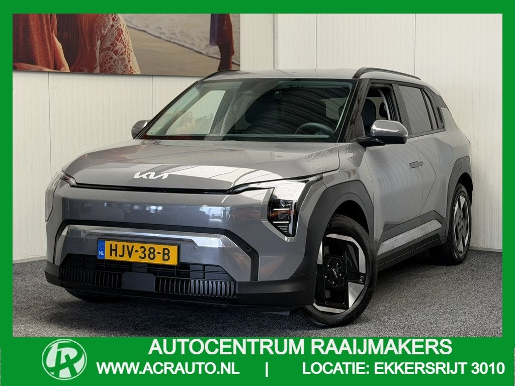 Kia EV3 PLUS 81.4 kWh LONG RANGE STUUR EN STOEL VERWARMING A, Auto's, Kia, EV3, Stof, Gebruikt, Origineel Nederlands