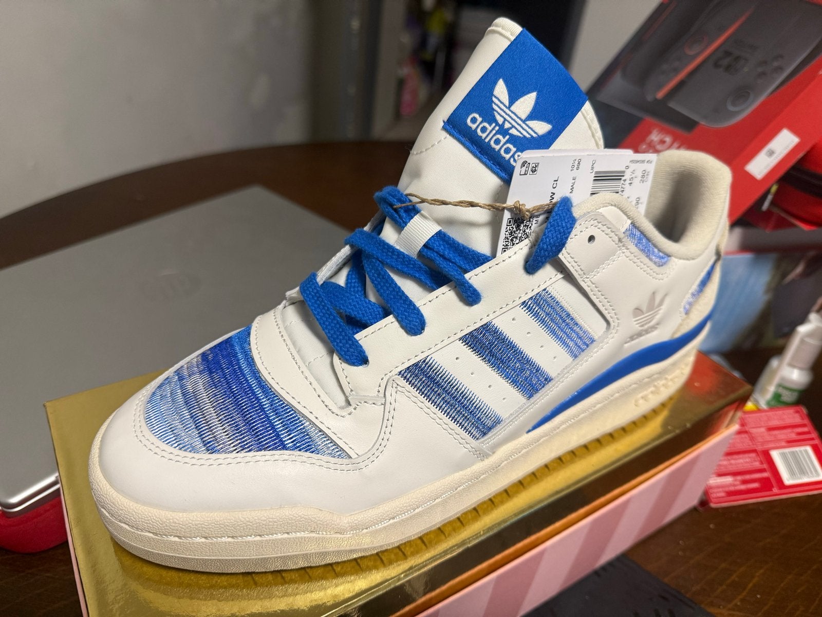 45 1/3 Adidas Forum Low CL Sneakers - Nieuw met labels, Ophalen, Nieuw, Wit, Sneakers of Gympen