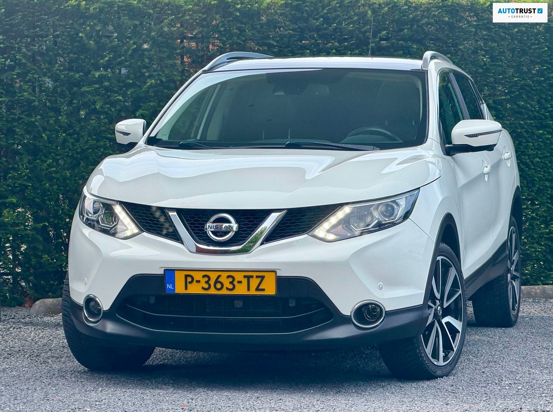 Nissan Qashqai 1.2 Tekna | PDC | 360 CAMERA | AUTOMAAT, Gebruikt, 4 cilinders, 116 pk, Wit