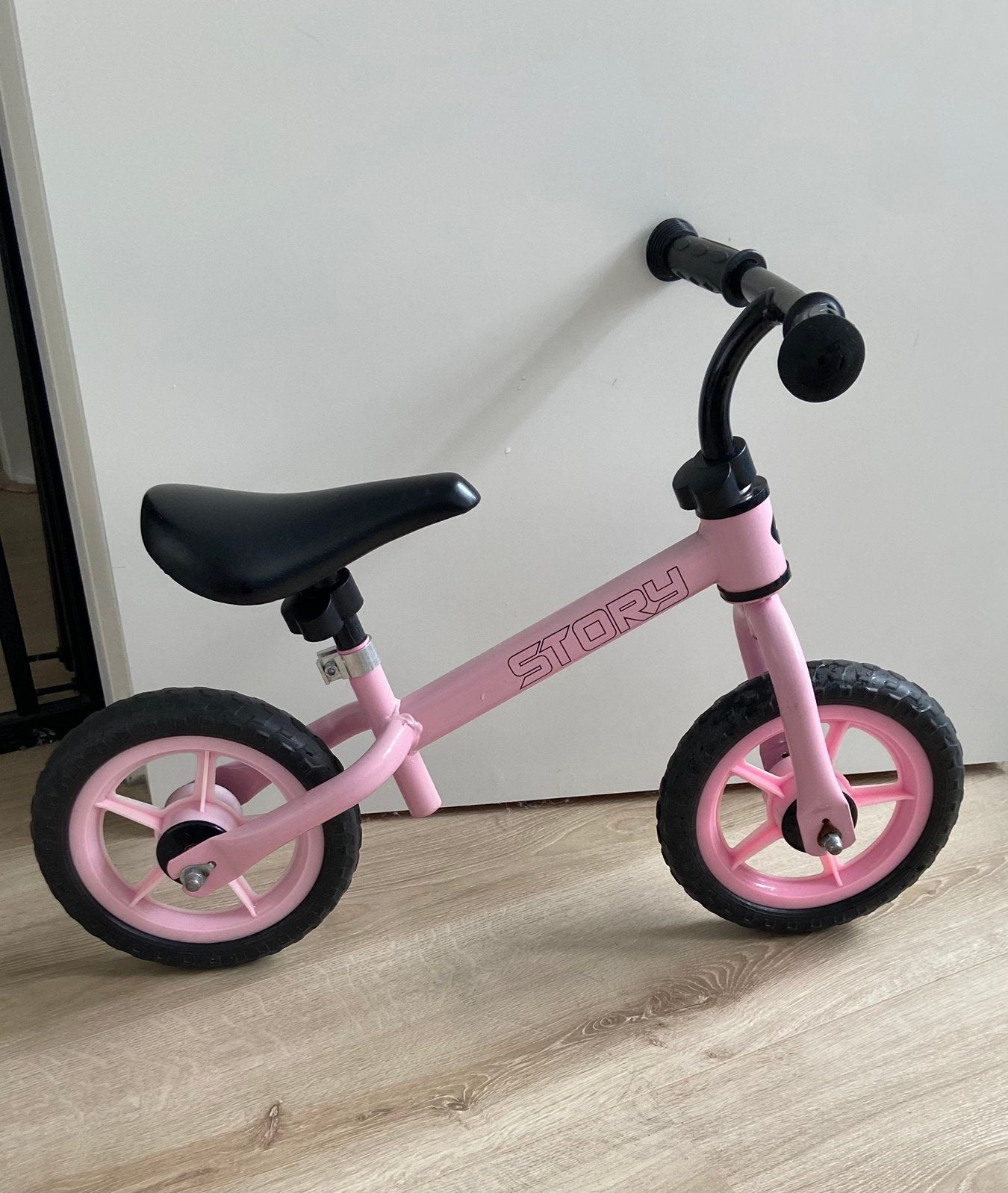 Loopfiets ‘Story’ roze, Ophalen, Gebruikt, Loopfiets