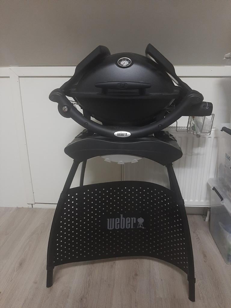Nieuwe Weber Q1200 gasbarbecue met onderstel, Ophalen, Nieuw, Weber