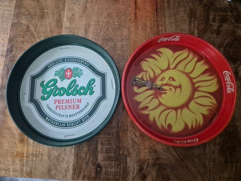 Vintage dienbladen: Coca-Cola en Grolsch reclameborden, Ophalen of Verzenden, Gebruikt, Reclamebord