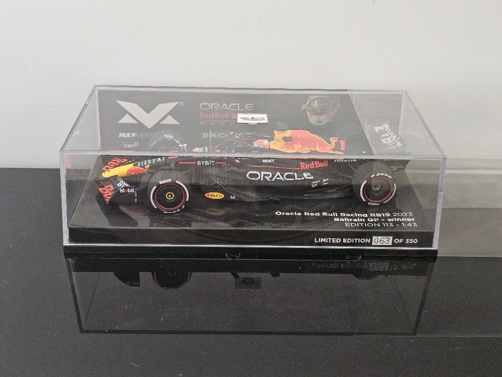 SALE: RB19, M. Verstappen, Winner GP Bahrain 2023. <NIEUW>, Ophalen of Verzenden, Nieuw, Auto, MiniChamps